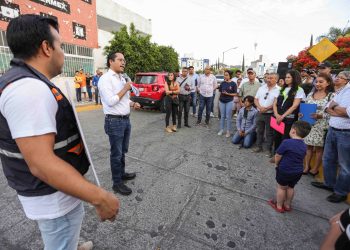 Chepe Guerrero entrega reasfaltado de la calle Francisco Alcocer con una inversión de 5 mdp