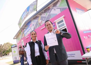 Chepe Guerrero paga su predial e invita a aprovechar los descuentos en Corregidora