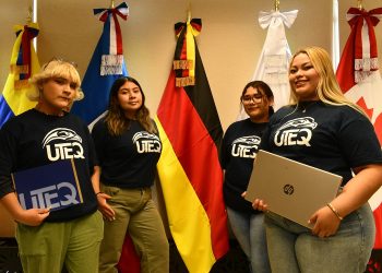 Lanza UTEQ convocatoria para estudiar idiomas