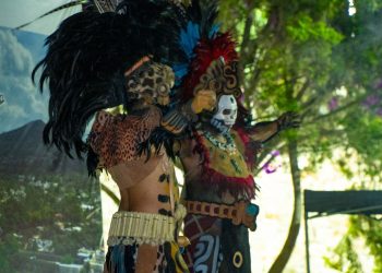 En el municipio de Ezequiel Montes, durante este fin de semana y en el marco del Festival Equinoccio Wellness 2026, se registró una importante afluencia turística.