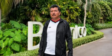 Exjefe de la Policía de Investigación de Sinaloa se entrega a autoridades de Estados Unidos