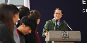 Chepe Guerrero llama a jóvenes de Corregidora a construir la paz desde las acciones cotidianas