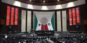 Formaliza Taddei su renuncia a la presidencia del INE ante la Cámara de Diputados